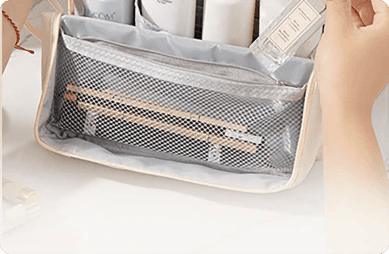 Close view of the zippered mesh pocket