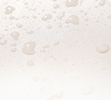 Water droplets on the PU exterior